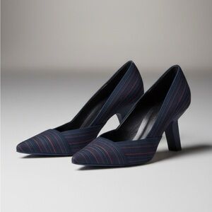 WOMEN’S DANIELE‎ ANCARANI NAVY HIGH HEELED SHOES - EUC - MADE IN SPAIN